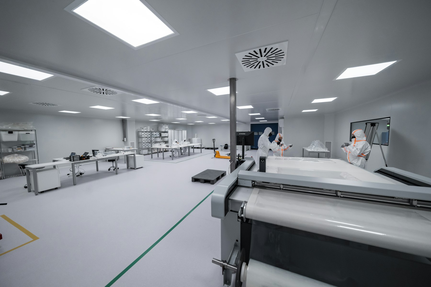 Clean medical assembly room