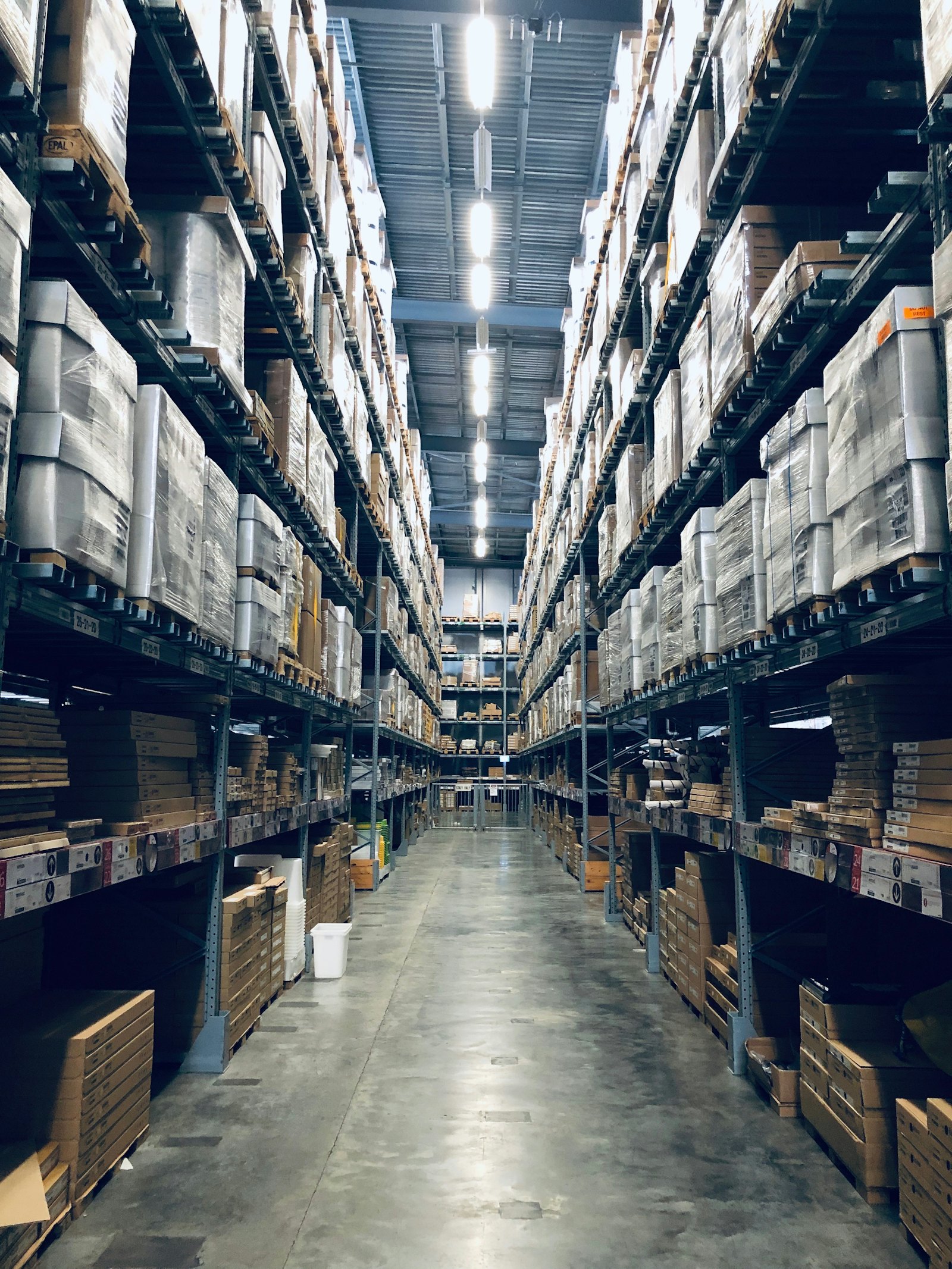 Clean warehouse holding qualified buffer stock